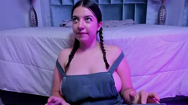 Chat XXX en directo de Sara_Deen