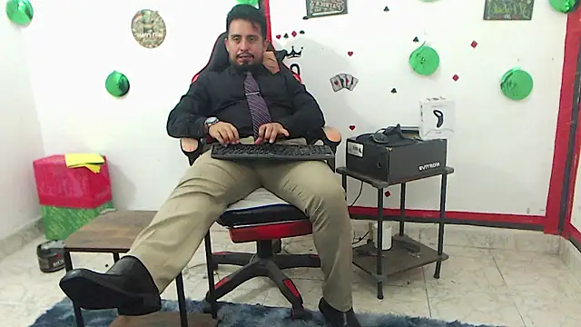 KalethBigDick: απευθείας συνομιλία ΧΧΧ