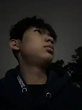DD-101 Live XXX Chat
