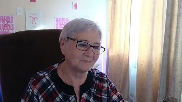 Chat XXX en directo de Sandra_Snowflake