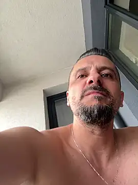 InsaneMattt live XXX chat