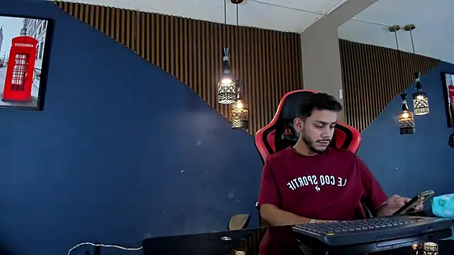 Chat XXX en directo de Boss_Domiinator