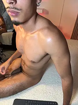 AlexLaurent Adlı Modelin Canlı XXX Sohbeti