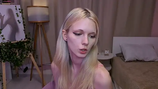JuanaSumma Chat XXX in diretta