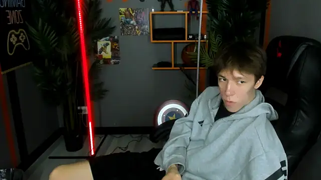 MarkBranston: онлайн-секс-чат