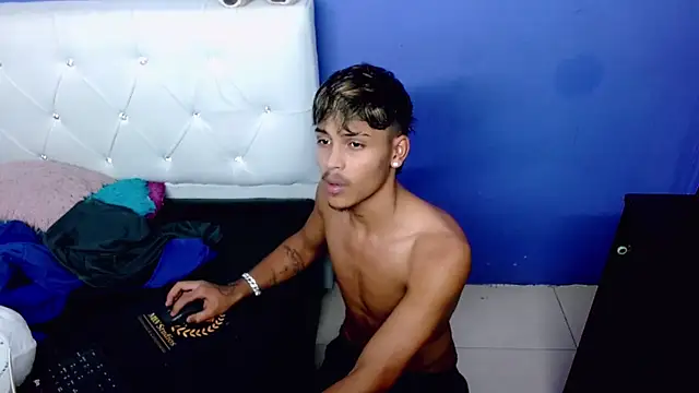 Angel_foxc13 – Live XXX-chat