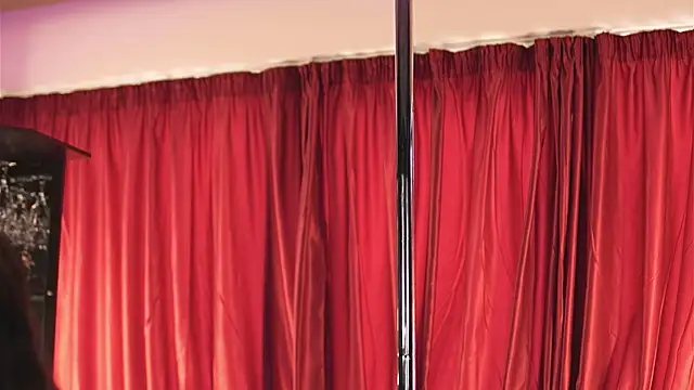 LuxenNoir Live XXX-Chat