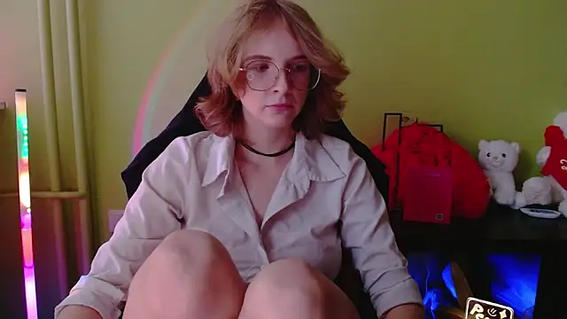 צ'אט XXX בשידור חי של juicyPenny