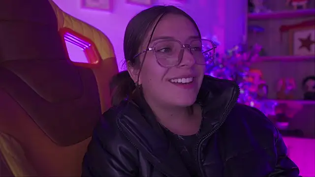 milly_kenner élő XXX-chatje
