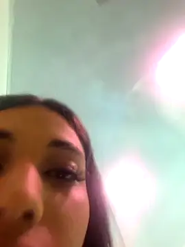 Chatroom XXX en direct de AryahMoonn