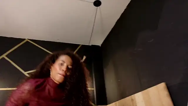 Amara_Vex Adlı Modelin Canlı XXX Sohbeti