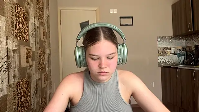 HellyRayn Live XXX chat