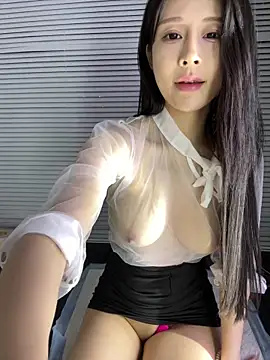yiyi_3523 现场XXX聊天