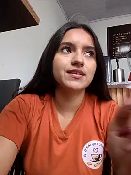 Chat +18 de DulceCaroX ao vivo