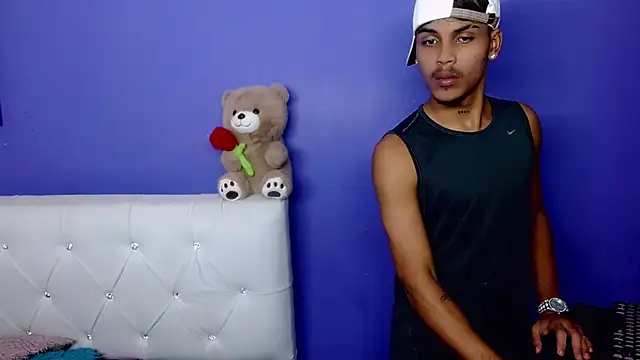 Angel_foxc13 live XXX chat