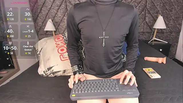 DemonFoxx élő XXX-chatje
