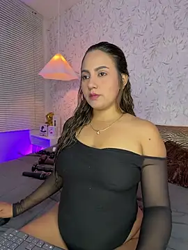 Chatroom XXX en direct de Brenda_Brm