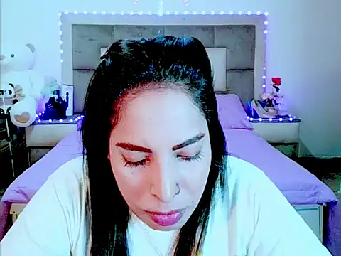 XXX chat uživo modela indiantopaz694u