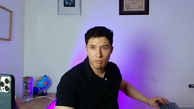 XXX chat uživo modela Alexander_Connor