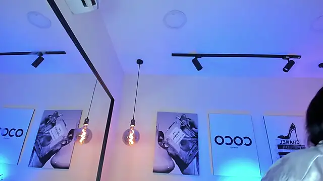 Samantha_hotlyのライブXXXチャット