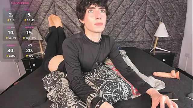 DemonFoxxn Live XXX chat