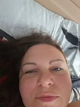 XXX chat uživo modela Meri_a