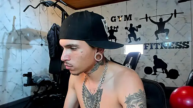 Valentino_Knox – Live XXX-chat