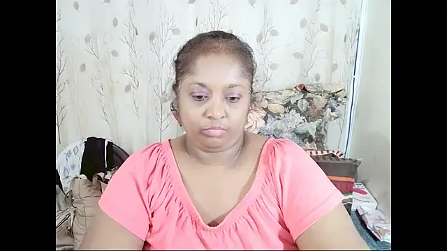 Chat XXX ao vivo de Indiantasha