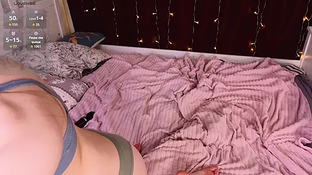 HarriettKitty Chat XXX live
