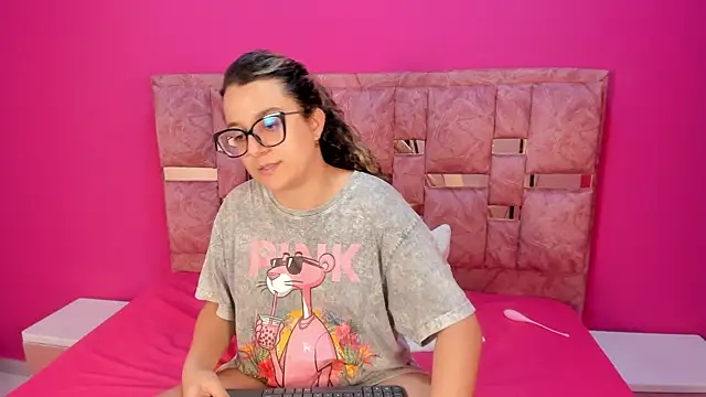 katiaa_lovv's Live XXX Chat