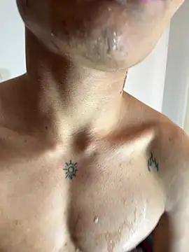 NelModel1 即時 XXX 聊天