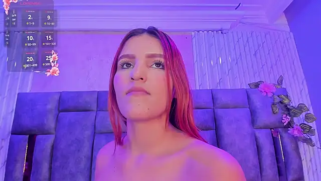 ZharaRousse's Live XXX Chat