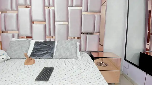 MiaBunyn Live XXX chat