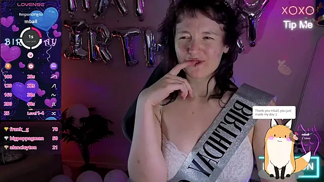 Ricki_Bloom Live XXX-Chat