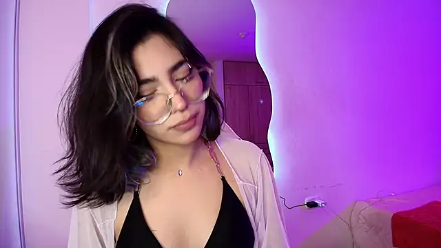 Alejaa_storm's Live XXX Chat