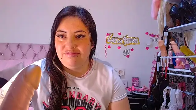 lanaqueen699's Live XXX Chat