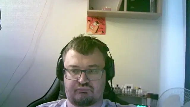 XXX chat uživo modela SirAbuser