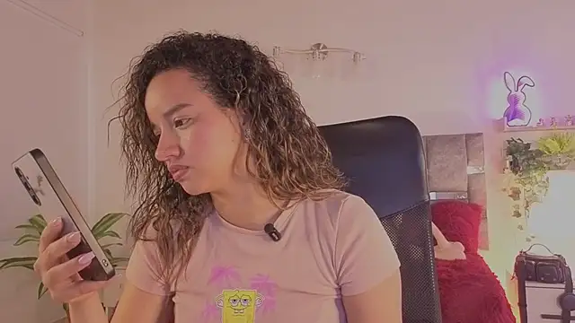 emilyrouxe live XXX chat