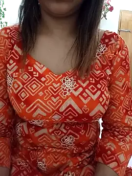 Tanha18n Live XXX chat
