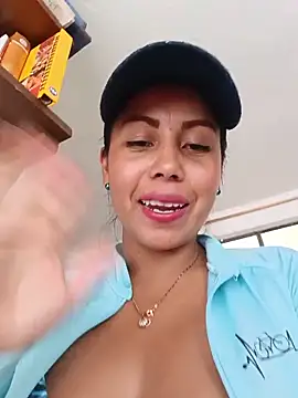 _andrea30's Live XXX Chat