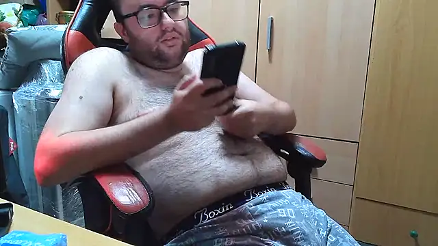 Javier_bear – Naživo XXX chat