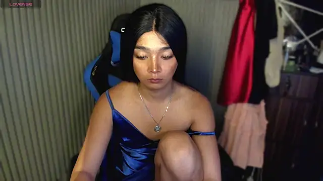 TrinityFucksYou Live XXX Chat