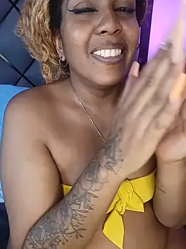 XXX chat uživo modela ELLA_KELLY