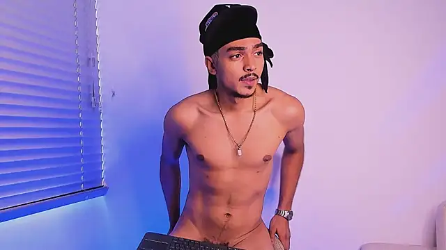 XXX chat uživo modela axelstone1
