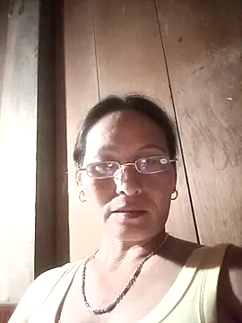 Chat +18 de Cucci07 ao vivo