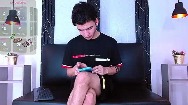 Онлайн чат XXX Feiccer_Castquer