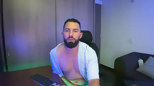 XXX chat uživo modela Rob_fab