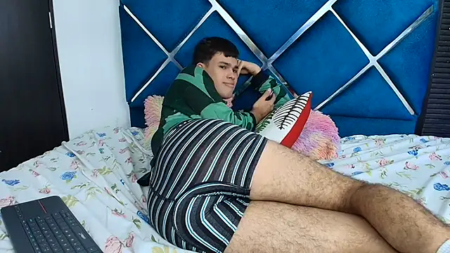 EdwinBoys Live XXX-Chat