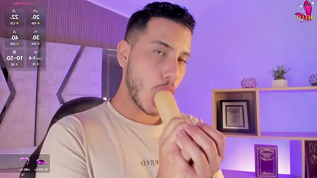 XXX chat uživo modela Axel_grey_