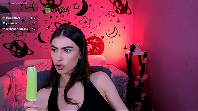 Chat XXX ao vivo de flora_ri